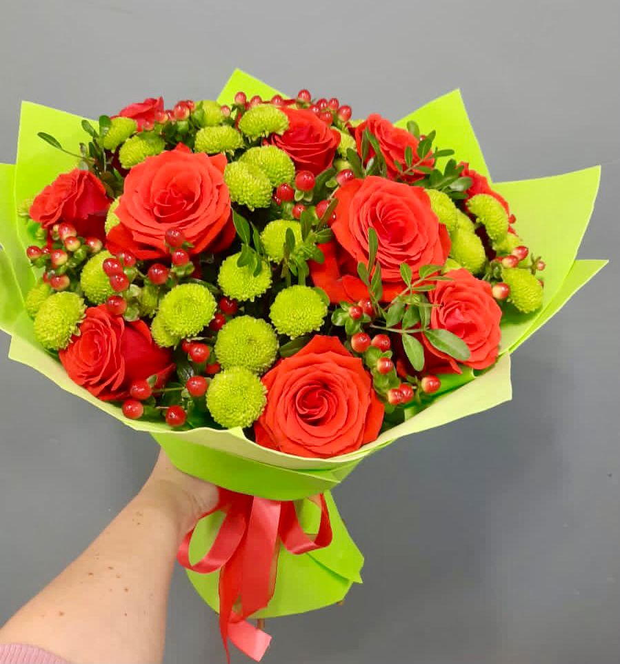 Букет цветов из: Хризантемы и Розы в Третьяках