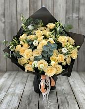 Букет цветов из:  Розы и Лизиантусы #REPLACE_PRED# Третьяках