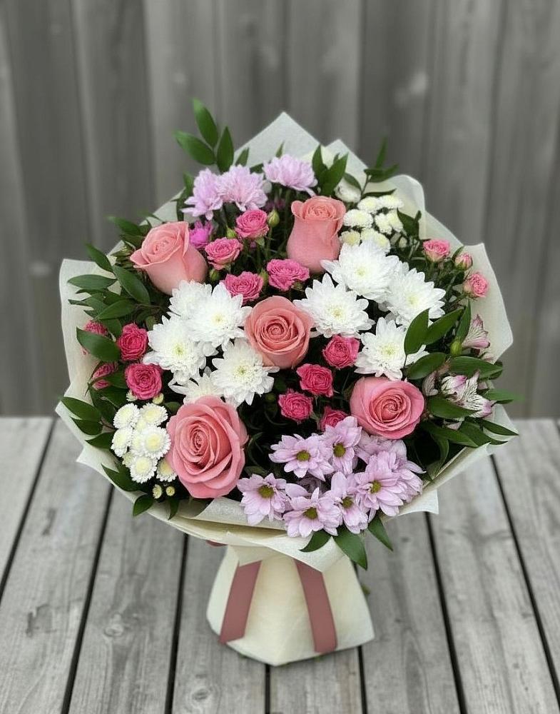 Букет цветов из: Альстромерии, Гвоздики, Розы и Хризантемы в Третьяках