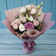 Букет цветов из:  Розы и Лизиантусы в Третьяках