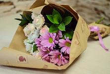 Букет цветов из:  Розы и Хризантемы #REPLACE_PRED# Третьяках