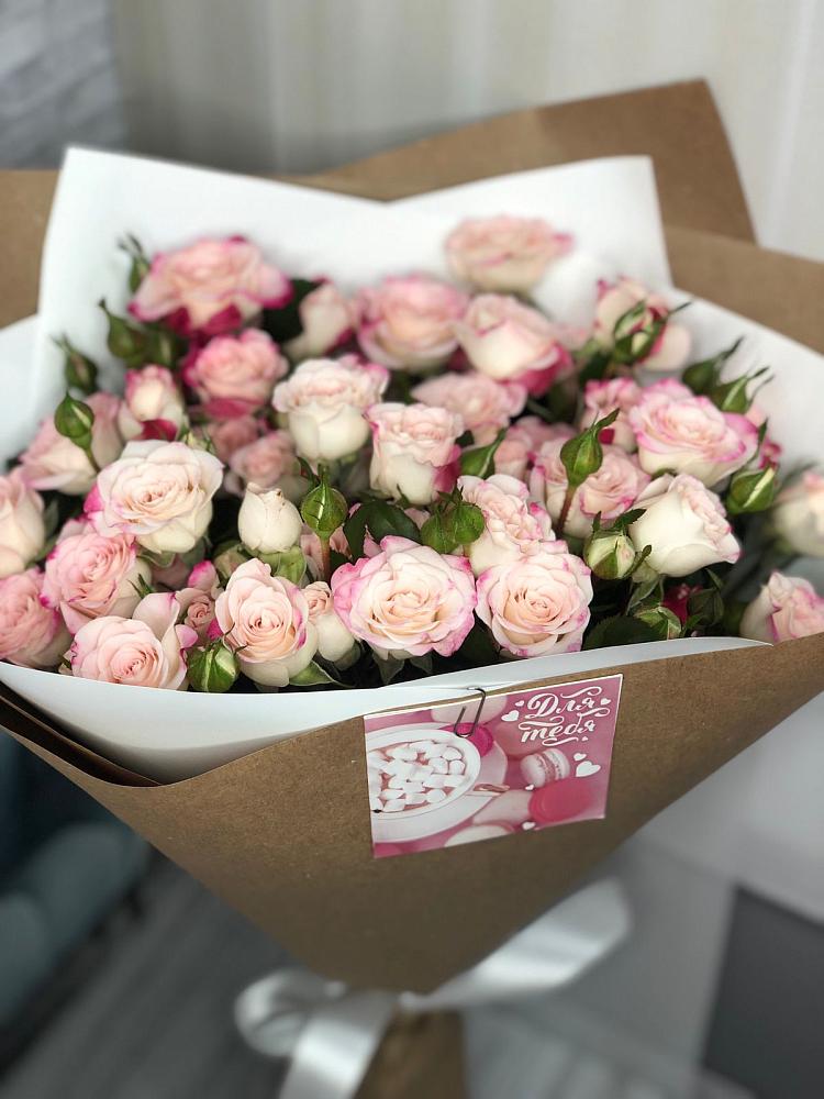 Букет цветов из: Розы в Третьяках