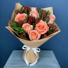 Букет цветов из:  Розы и Альстромерии в Третьяках