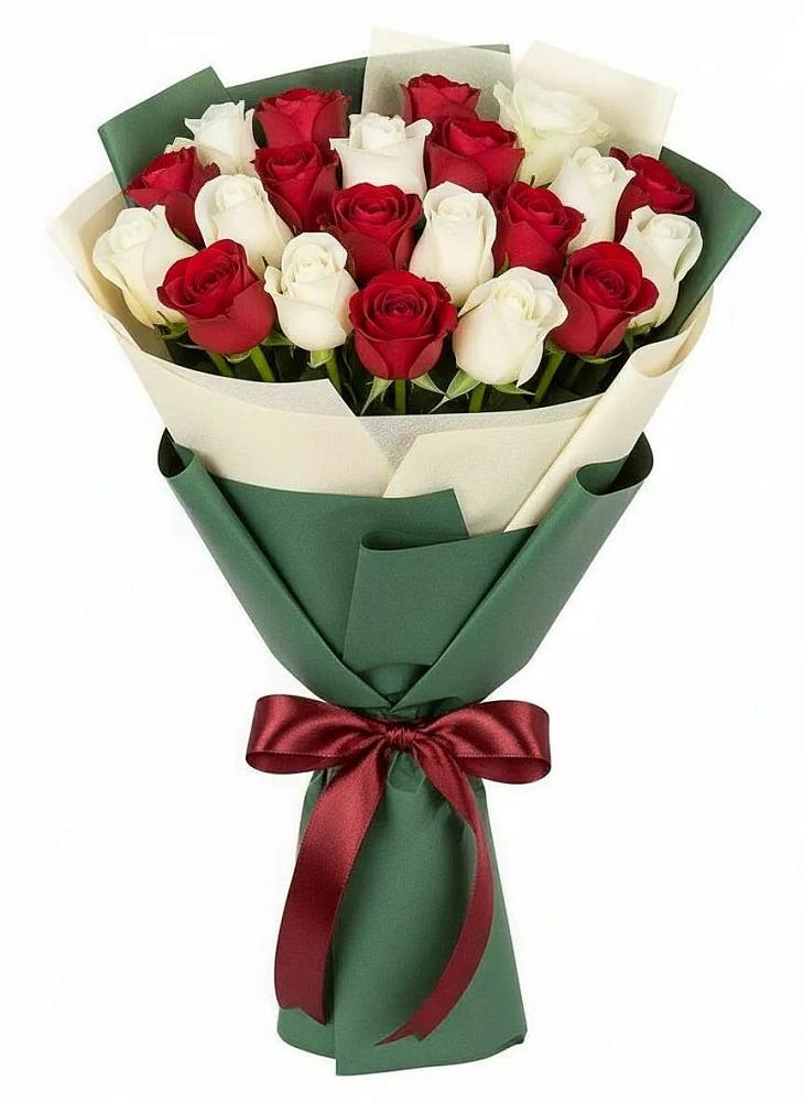 Букет Микс из красных и белых роз в Третьяках