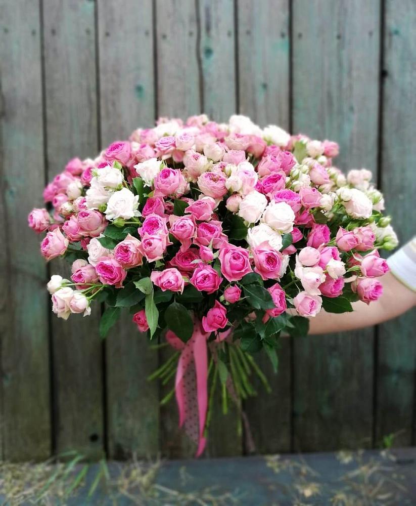 Букет Розовые кустовые розы Натали и Лав Лидия в Третьяках