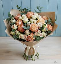 Букет цветов из:  Альстромерии и Розы в Третьяках